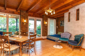 3BR Triplex w Terraces-Heart of Tbilisi -By-Wehost